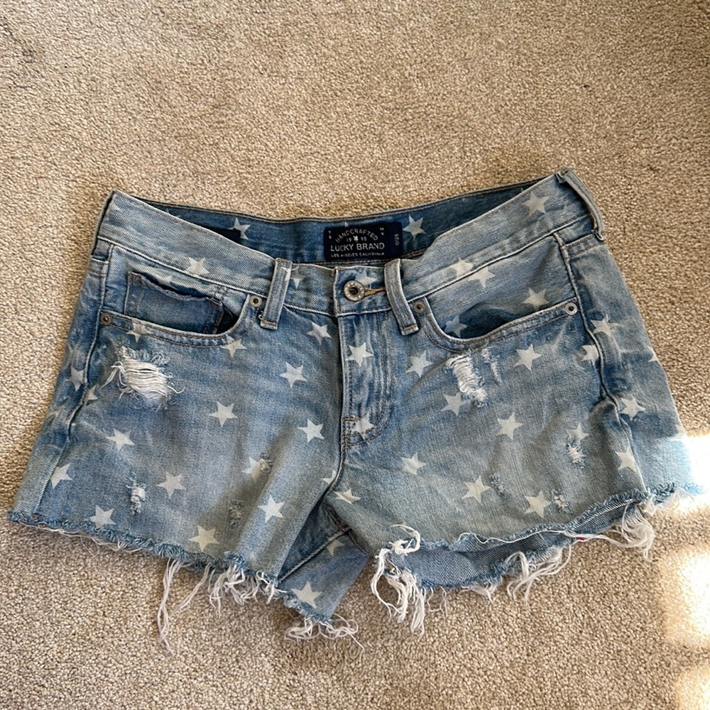 Lucky brand, the cut off, star Jean shorts, size 0/25, EUC